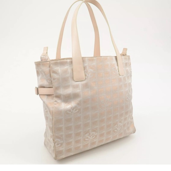 Chanel Tote bag travel line GM Pink White Tote Bag 💝 - Picture 3 of 16